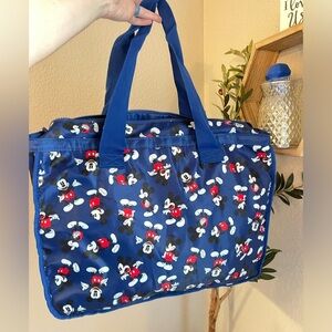 Disney brand travel bag one size navy blue with beautiful Disney